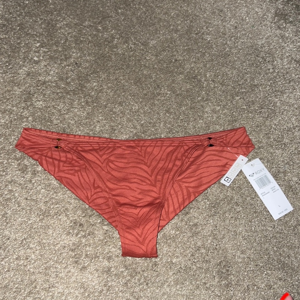 NWT Roxy bottom swimwear